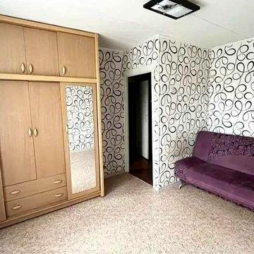 Продаж квартири з балконом в цегляному будинку | єВідновлення +