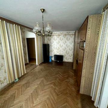 Продам двокімнатну квартиру