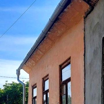 Продам 3-кімнатну квартиру. Вул.Покровська,25.