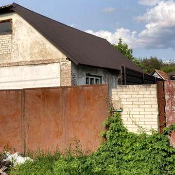Продаж будинку та земельної ділянки в м. Київ, Святошинський район, вул. Юнацька, 40