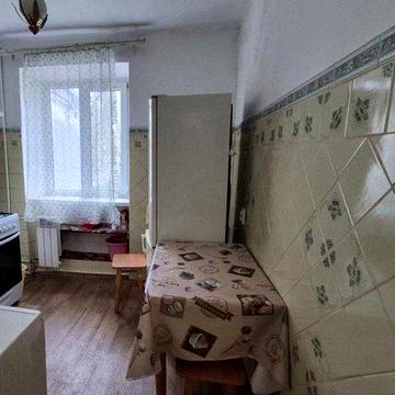 Продам 1-к квартиру, 2/5 поверх, на Черьомушках вул. Ак. Філатова (3-299-823 ОФ)