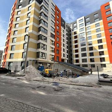 Продам квартиру в новобудові. Вул. Тролейбусна