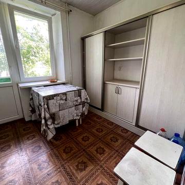 2 кімнатна чешка, 2 поверх, кутова, вулиця Залозецького, 63000$, можна під державні програми