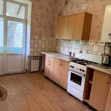 Сдам сталинку 3 комнаты с АО