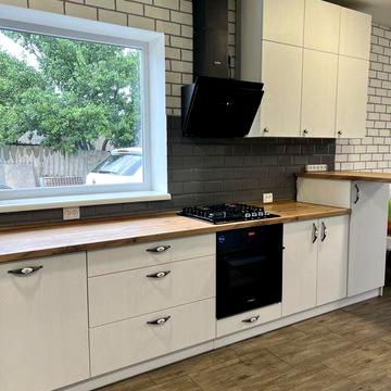 Продажа шикарного 2-ух этажеого дома на берегу реки вдали от городской суеты
