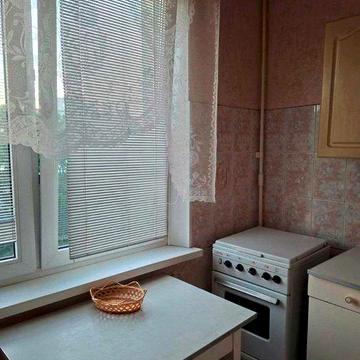 У продажу однокімнатна квартира по Бучми, 44.