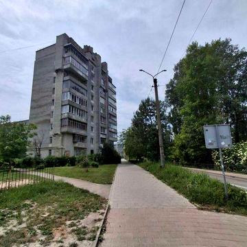 продаж 2 кім квартира вул Липова Алея під ремонт