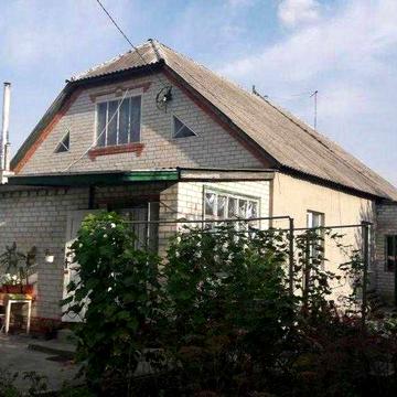 Продам цегляний будинок в центрі Дергачів