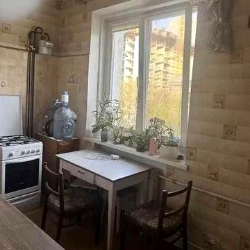 Продам 2-комнатную сталинку на проспекте Гагарина