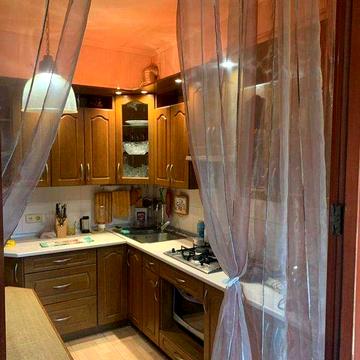 Продам 2-комнатную квартиру с АГВ в Шампанском переулке