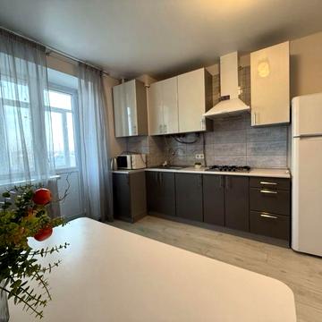 Продаж 1к квартири 2 поверх, 43 кв.м центр Гостомеля з гардеробною! ЖК Покровський ЖК Покровський