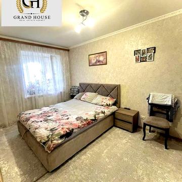 Продам затишну двокімнатну квартиру, район Кущівка.