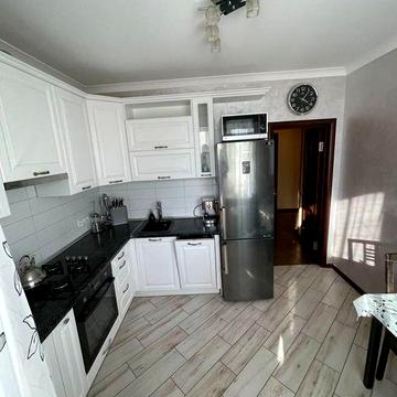Продаж великої 2 кімн.кв.з А/О