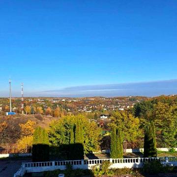 Будинок 360м2 з неймовірним краєвидом в мальовничих Лісниках!