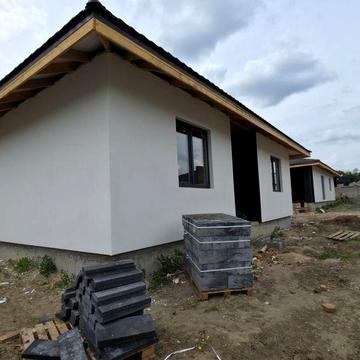 Будинок з комунікаціями