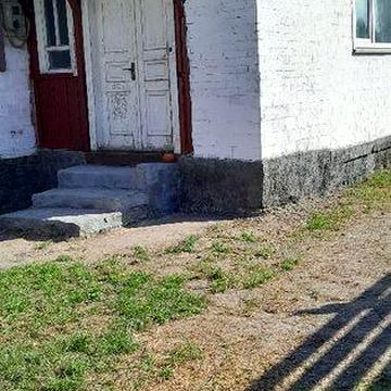 Продам пів будинку в центрі.