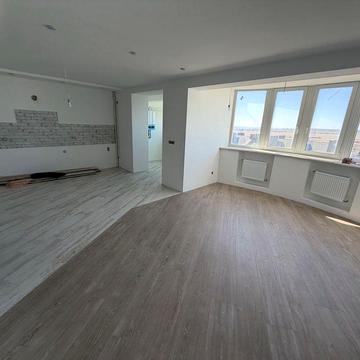 Продам квартиру в Південному (Южне) 95 кв.м де все було якісно перероблено