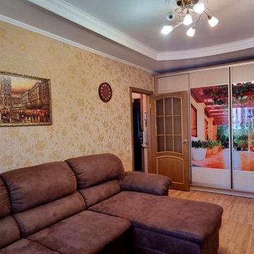 Сучасна квартира на Шуменському. Вікна на Миколаїв .