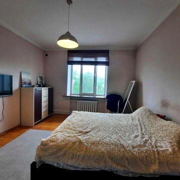 Продам 2кв. Сталеварів, Критий ринок.