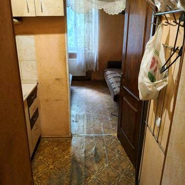 Продам гостинку. Вул. Ів. Камишева. М. Барабашова