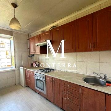 Продаж 3 кім.квартири Київ, Ореста Левицького 11, метро Лісова, Чернігівська