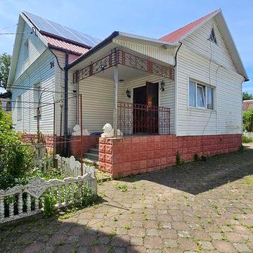 Продам будинок в районі Електрона