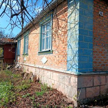 Продам будинок в селі.