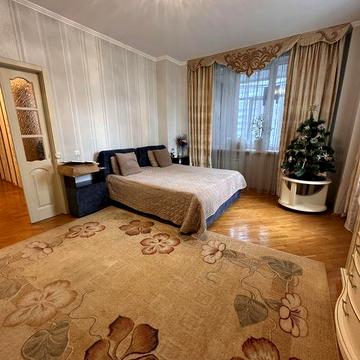 Сдам 2 комн.кв. Харьковское шоссе 150/15 , 5 этаж, генератор