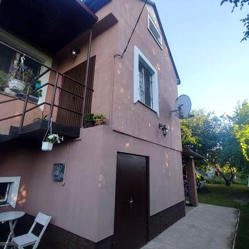 Продаж будинку 196 кв.м. (25 соток, гараж)