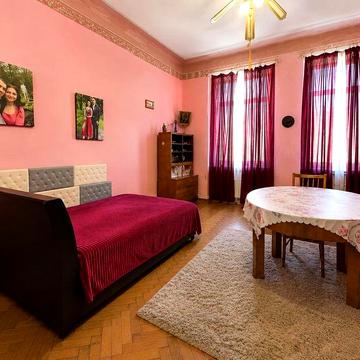 2 Кімнатна Квартира В Центрі Дрогобича