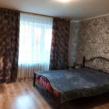 Центр, Бесарабка, 1-к. квартира, Шовковична; до метро "Палас спорту"– 5 хв. пішки
