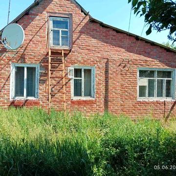 Продам дом в Мерефе.