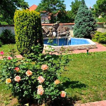 Дім на Львівській і 500 метрів і море, 14 соток землі ідім 200 метрів , гараж-60 метрівів залишається всі меблі і техніка,є відео