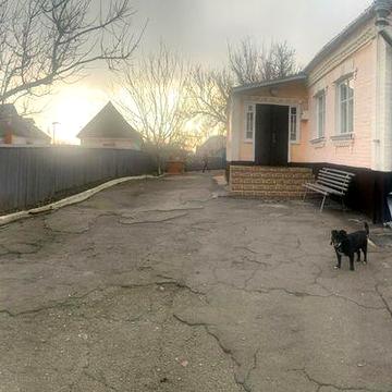 Проживання безкоштовне.