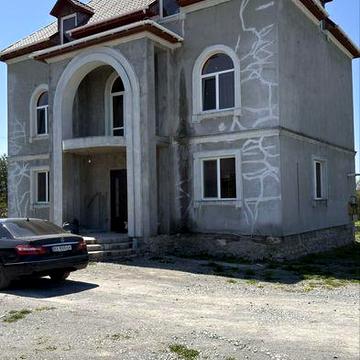 Будинок, с. Голосків (з меблями)
