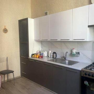 Продаж 3-х кімнатної квартири на Артинова в центрі міста