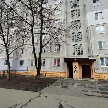 Продається 3х кімнатна в Центрі міста бульвар М. Грушевського