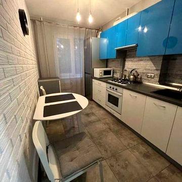 Сдам в аренду 2х ком квартиру ул Сичевых Стрельцов\Артема