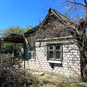 Продам дачу з усіма комунікаціями в межах міста