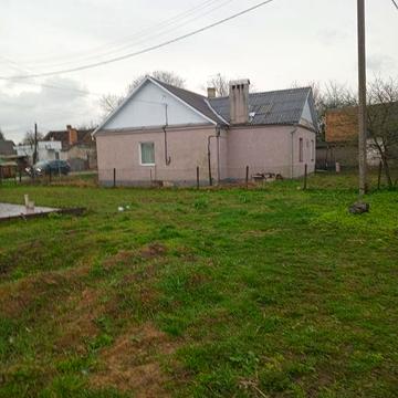 Продаж будинку в м.Дубно від власника.Мікрорайон Базарчик.