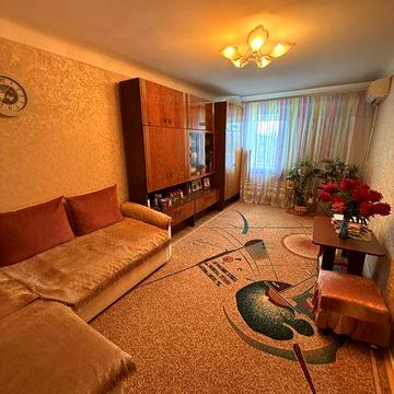 Продам 2х ком квартиру в кирпичном доме!