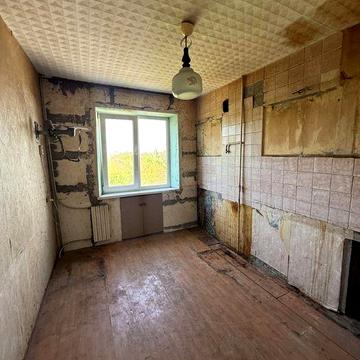 Продам 3-х кімнатну квартиру. Вул. Квартальна. 12 квартал.