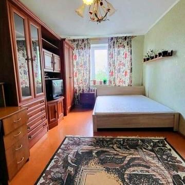 Продам 2к квартиру на А.Первозваного