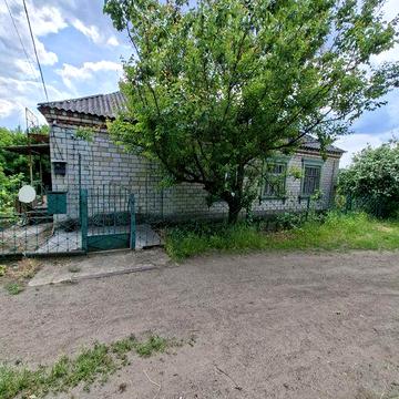 Продам будинок, район 8 школи.