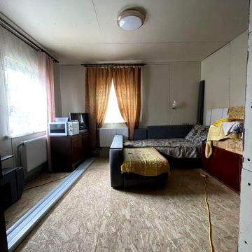 Окрема частина будинку в р-ні ТРЦ Голлівуда