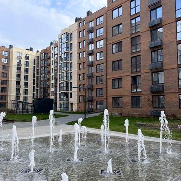Продаж 2 квартири Compass Буковинська