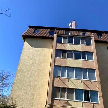 Продаю квартиру 3кімнатну  53/83м2 ЖК Кооператив