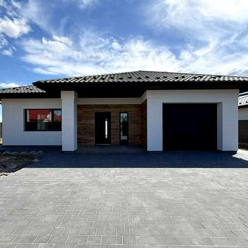 Продаж простого та затишного будинку 145 м² з гаражем і газом!