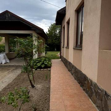 Оренда чудового будинку в центральній частині