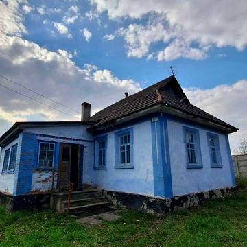 Продам будинок в с.Селище  з ділянкою 20с 5913
